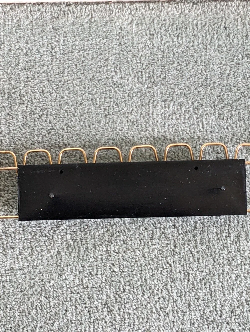 Vintage Sneaky Pete Slide-A-Way Tie & Belt Holder Gold Tone Wire Pre-owned WEAR
